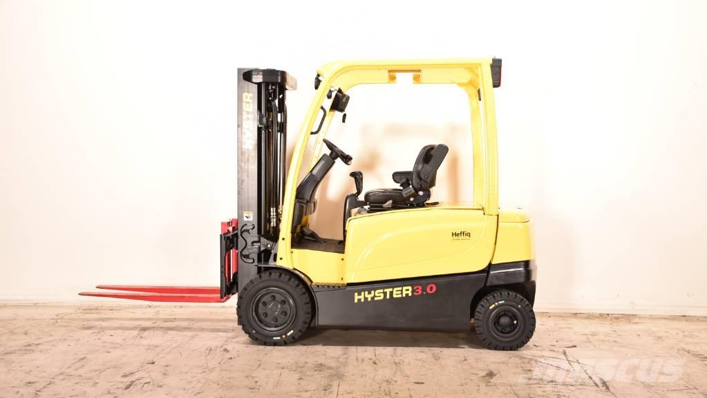 Hyster J3.0XN شاحنات ذات رافعات شوكية تعمل بالكهرباء
