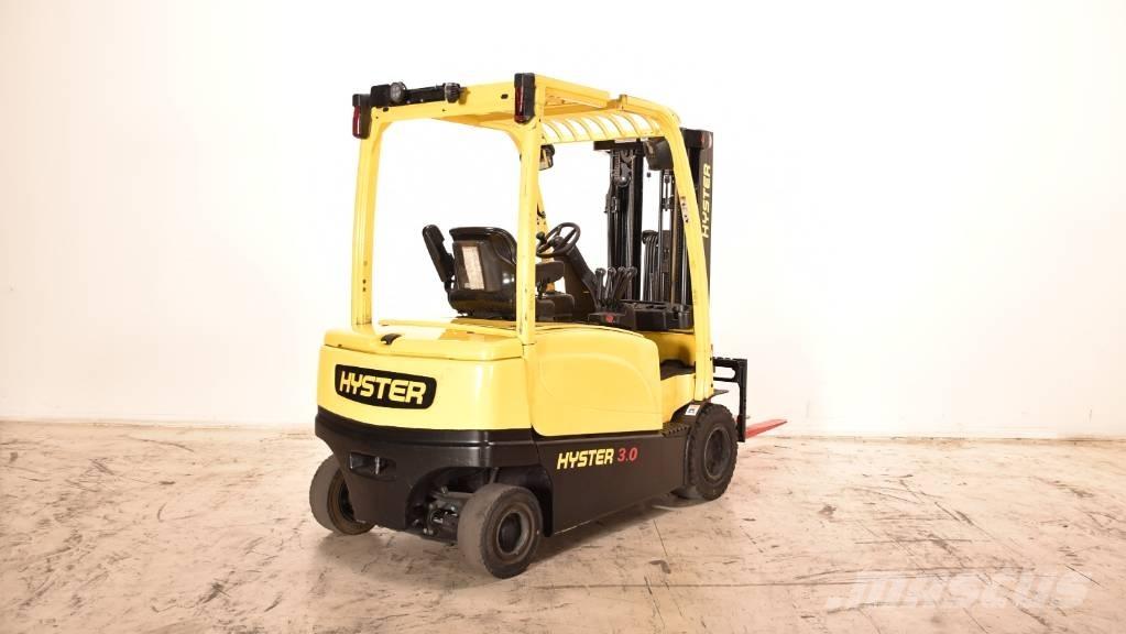 Hyster J3.0XN شاحنات ذات رافعات شوكية تعمل بالكهرباء