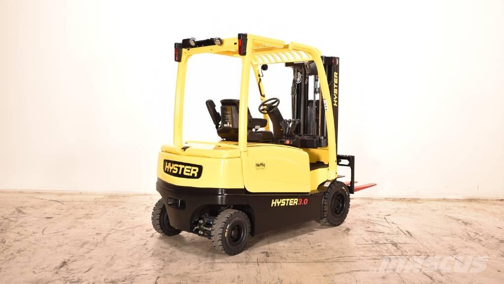 Hyster J3.0XN شاحنات ذات رافعات شوكية تعمل بالكهرباء