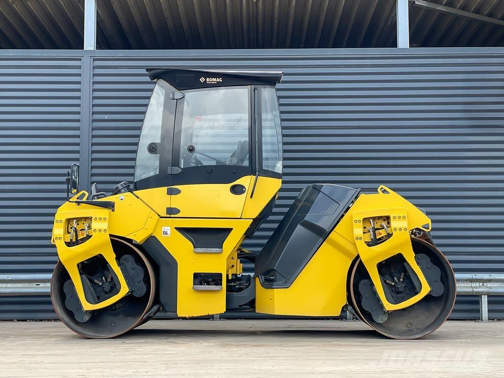 Bomag BW 151 AD-5 مداحل ثنائية الاسطوانة