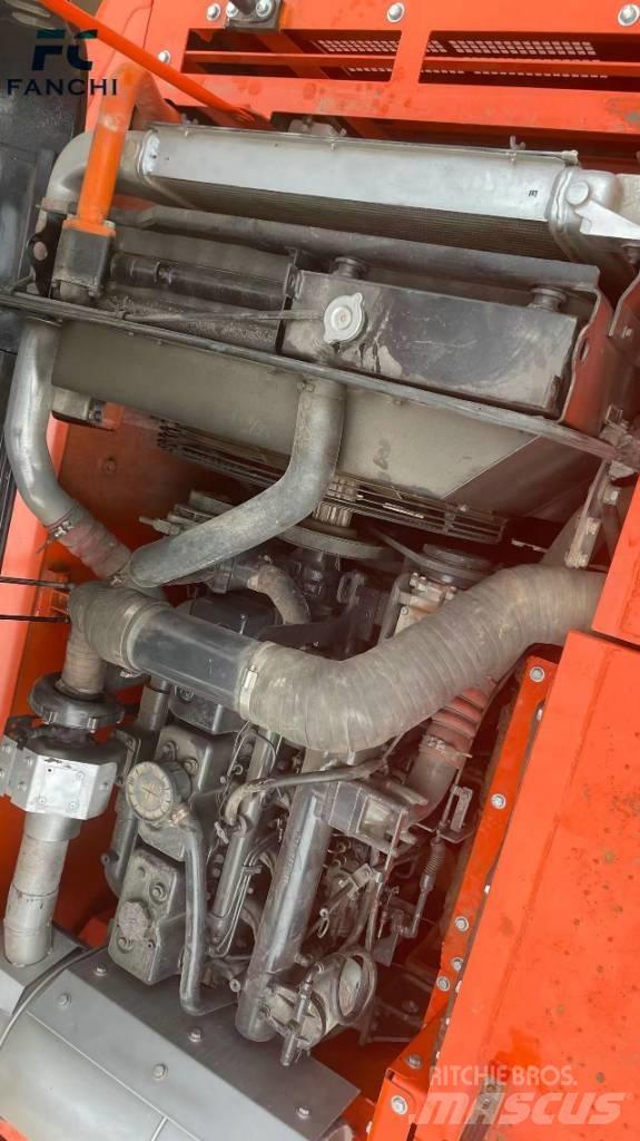Doosan DX 300 LC حفارات وسط 7 طن - 12 طن