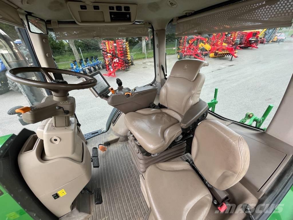 John Deere 7270 R الجرارات
