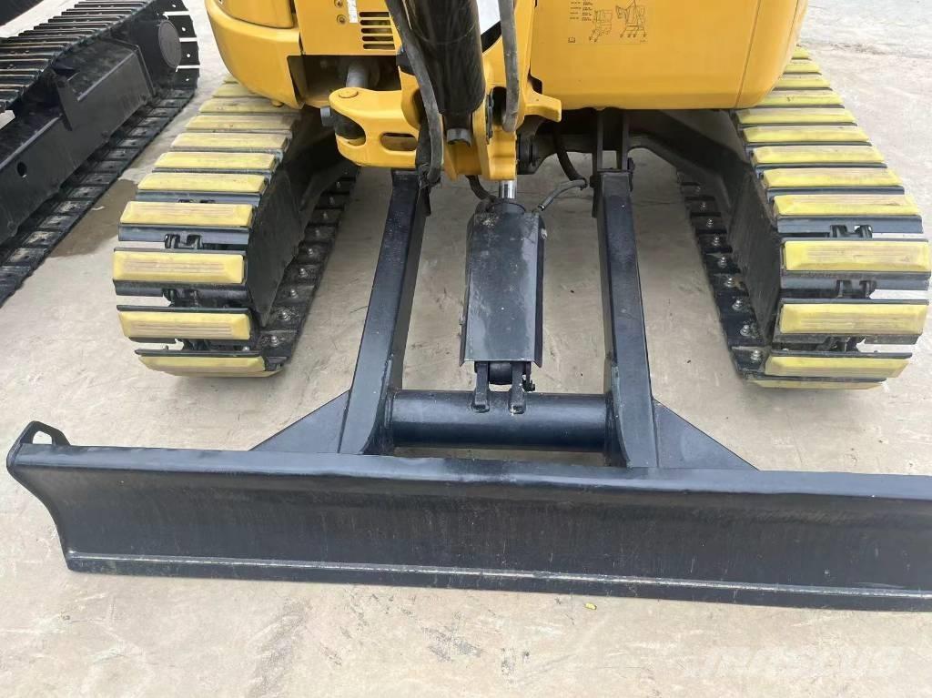 CAT 303.5 E CR حفارات صغيرة أقل من 7 طن (حفارات صغيرة)