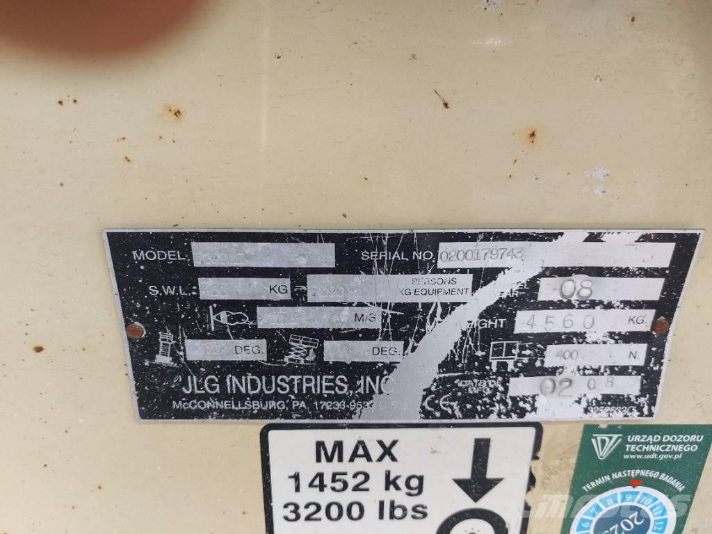 JLG 3369LE رافعات مقصية الشكل