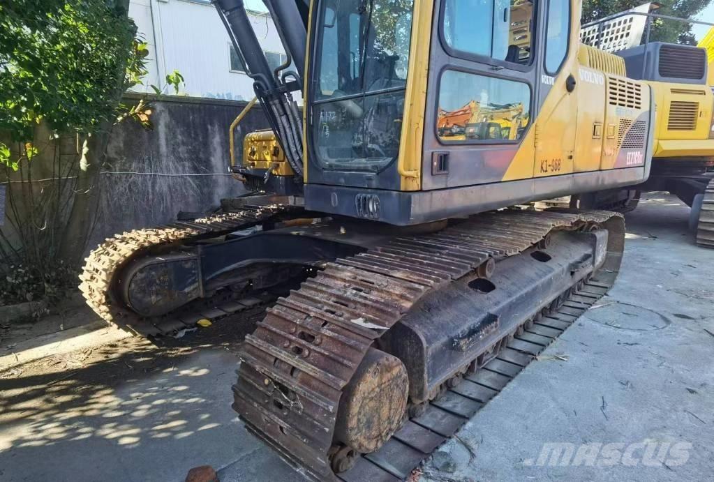 Volvo EC210BLC حفارات زحافة