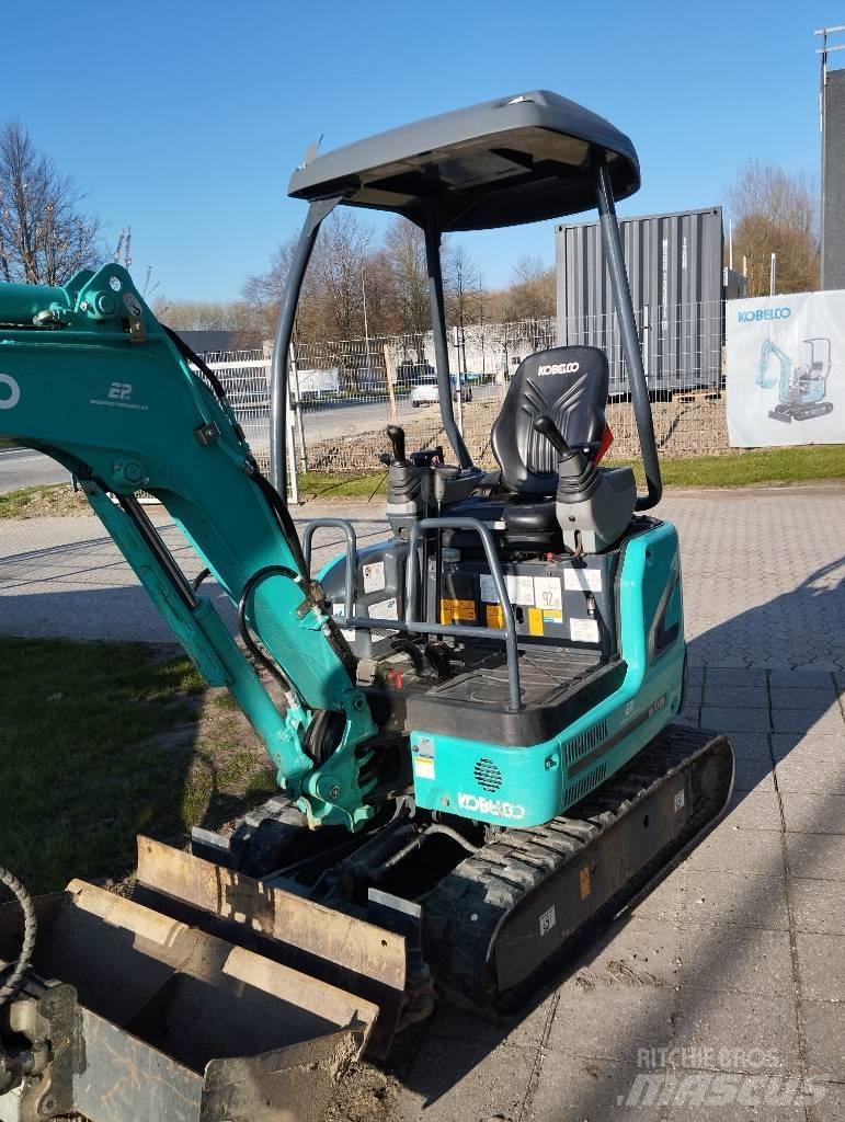 Kobelco SK 17 SR-3E حفارات صغيرة أقل من 7 طن (حفارات صغيرة)