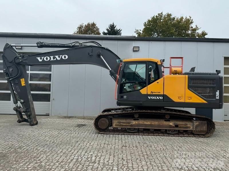 Volvo EC 250 ENL حفارات زحافة