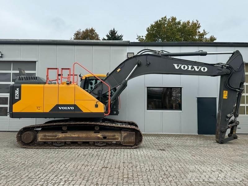 Volvo EC 250 ENL حفارات زحافة
