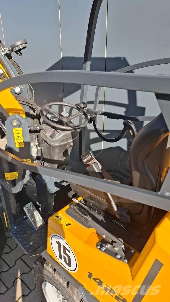 Schäffer 1422 لوادر صغيرة