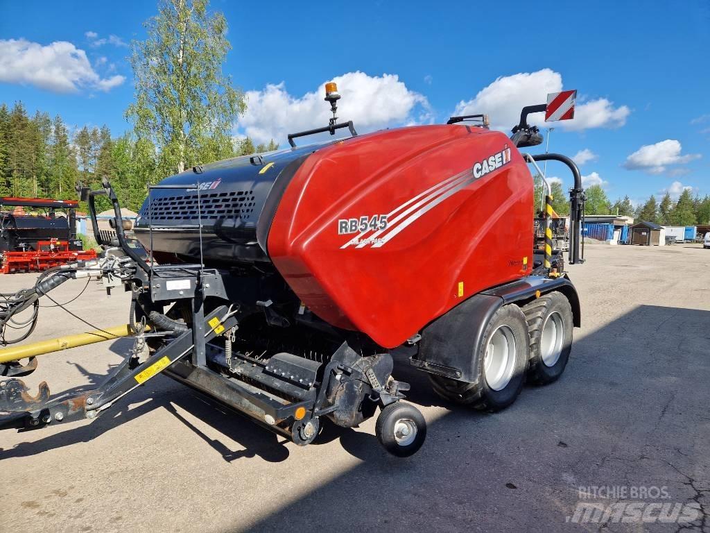 Case IH RB 545 محزمات مستديرة