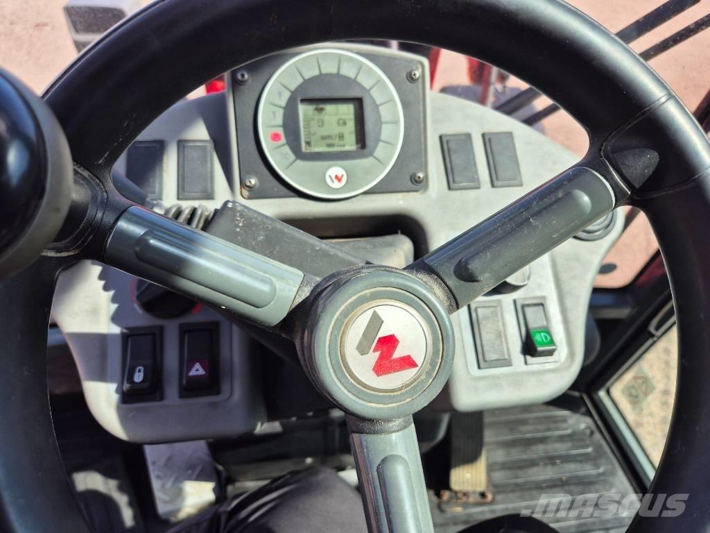 Weidemann 3080T معدات مناولة لأغراض الزراعة