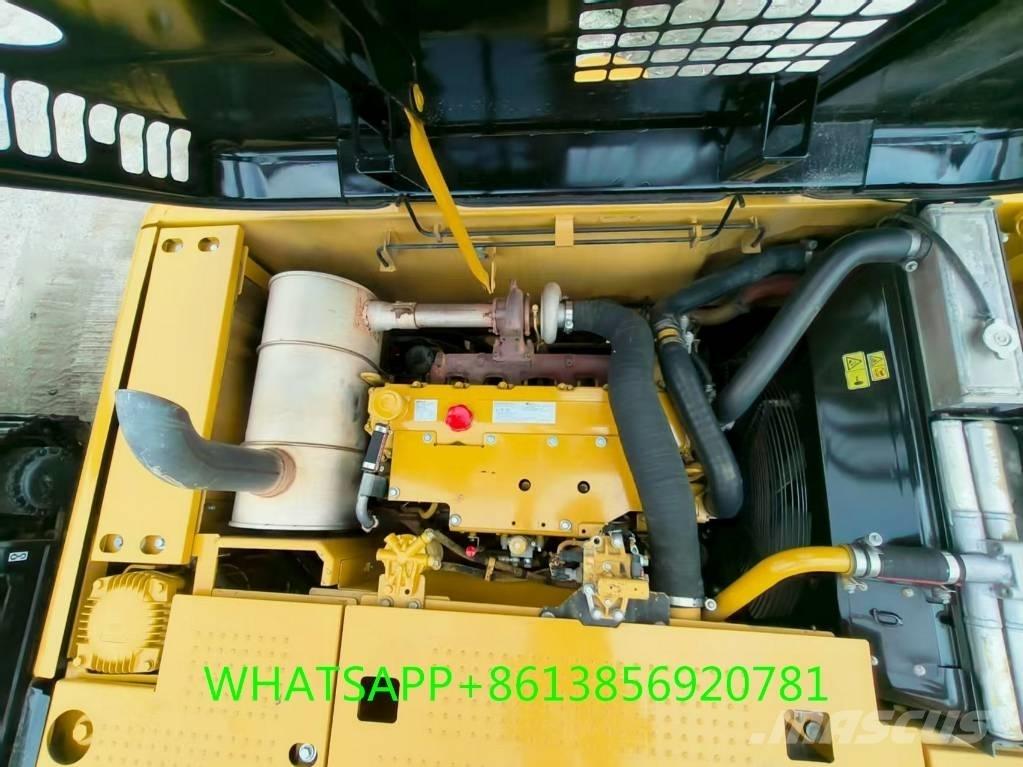 CAT 320 D حفارات زحافة