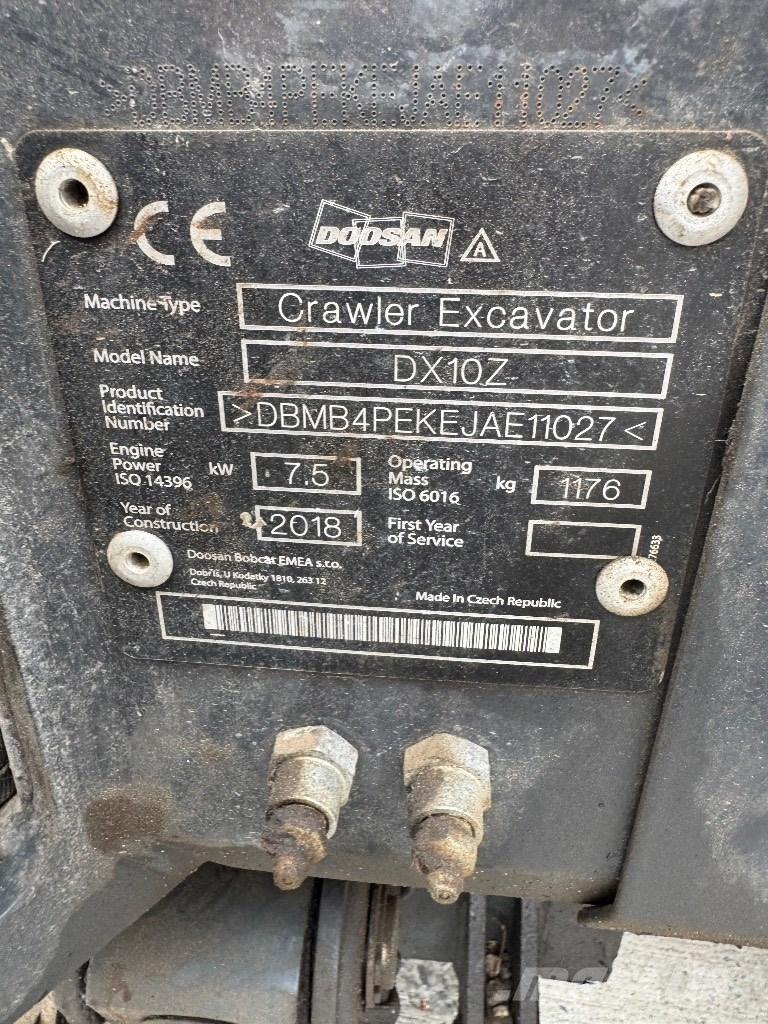 Doosan DX 10 Z حفارات صغيرة أقل من 7 طن (حفارات صغيرة)
