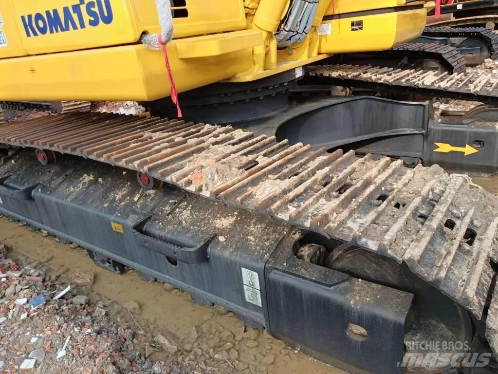 Komatsu PC 200-8 حفارات زحافة