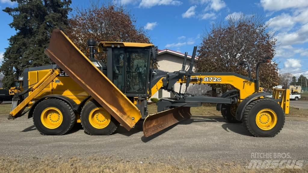 John Deere 872 G معدات تمهيد الطرق