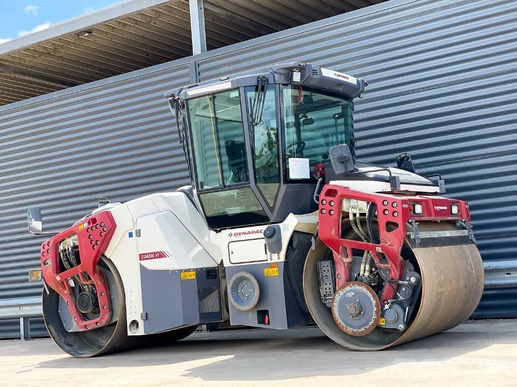 Dynapac CO4200 VI مداحل ثنائية الاسطوانة