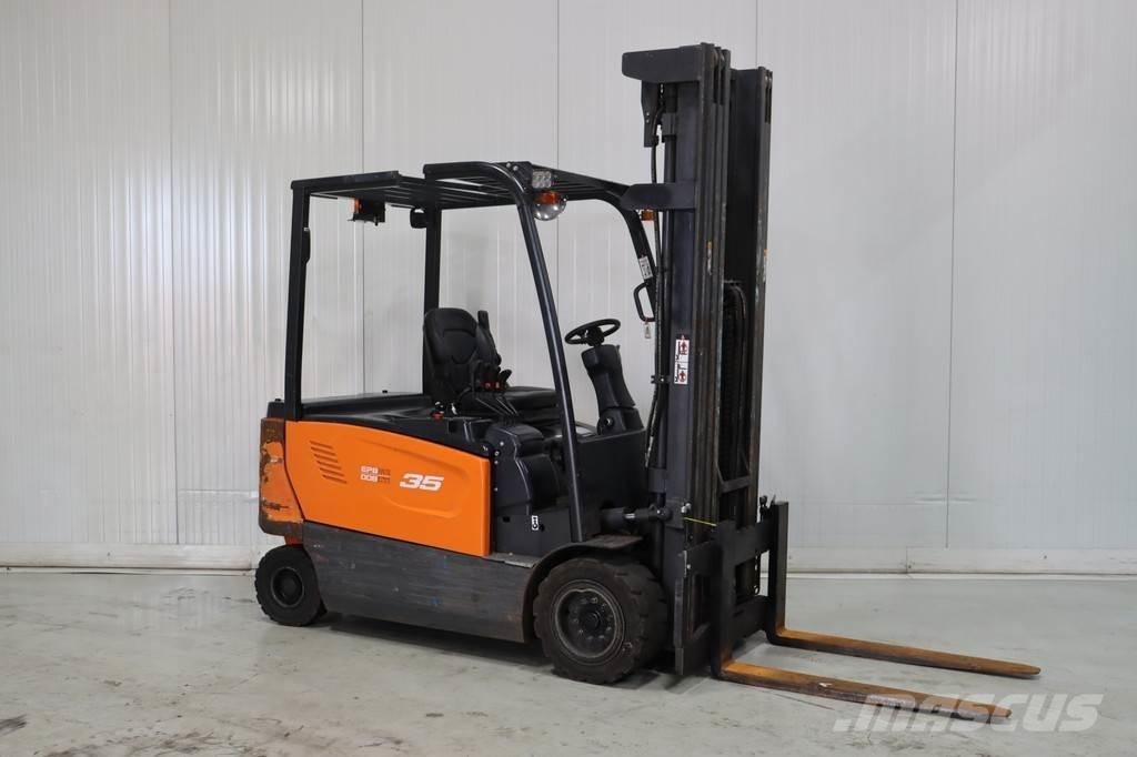 Doosan B35X-7 شاحنات ذات رافعات شوكية تعمل بالكهرباء