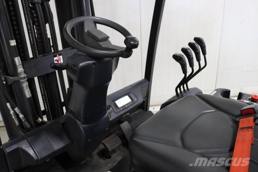Doosan B35X-7 شاحنات ذات رافعات شوكية تعمل بالكهرباء