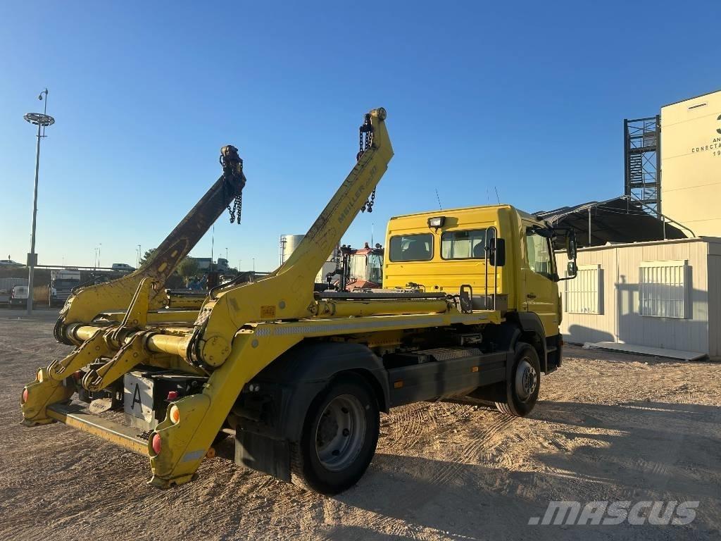 Mercedes-Benz 1530 حاويات تخزين