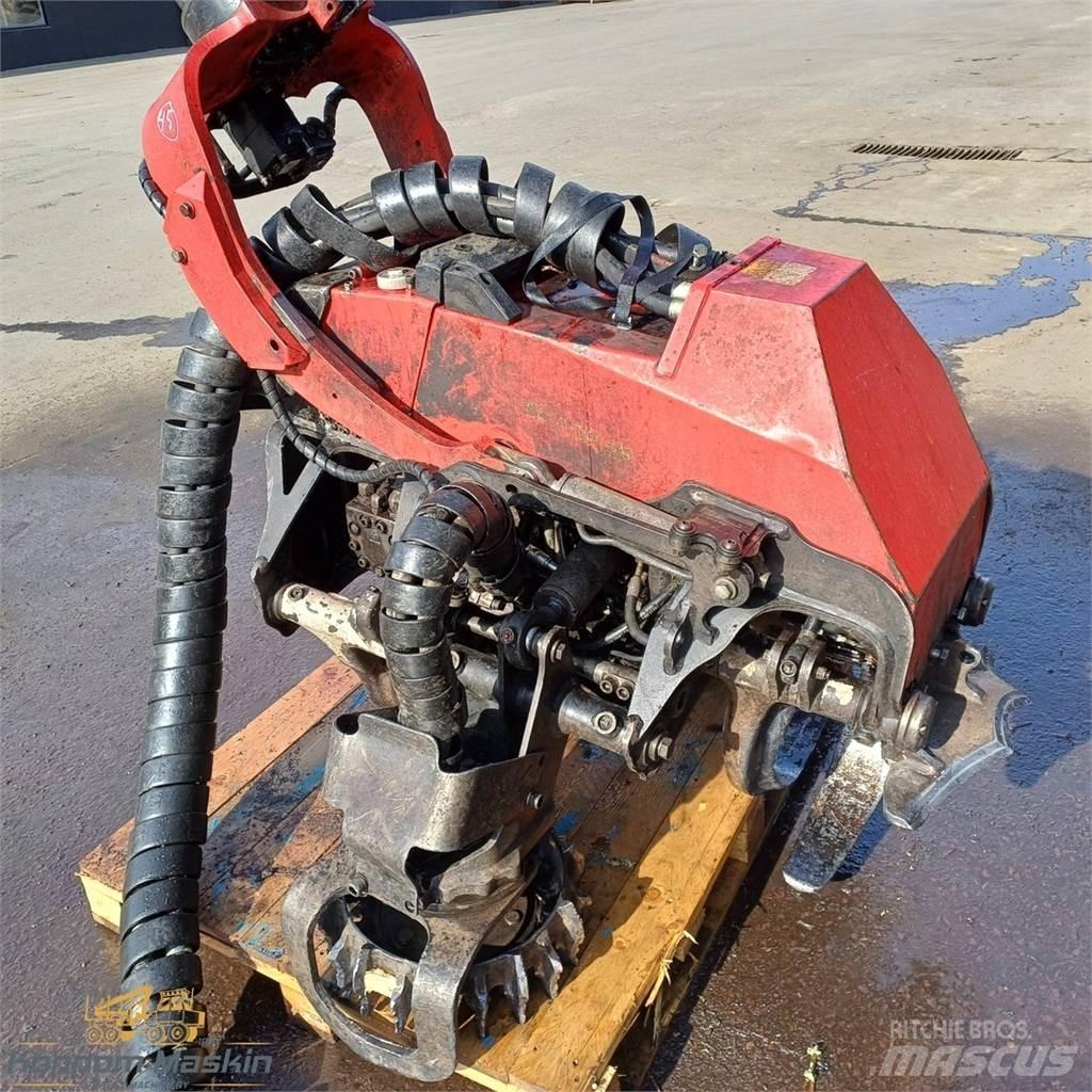 Komatsu C124 رؤوس حصادات