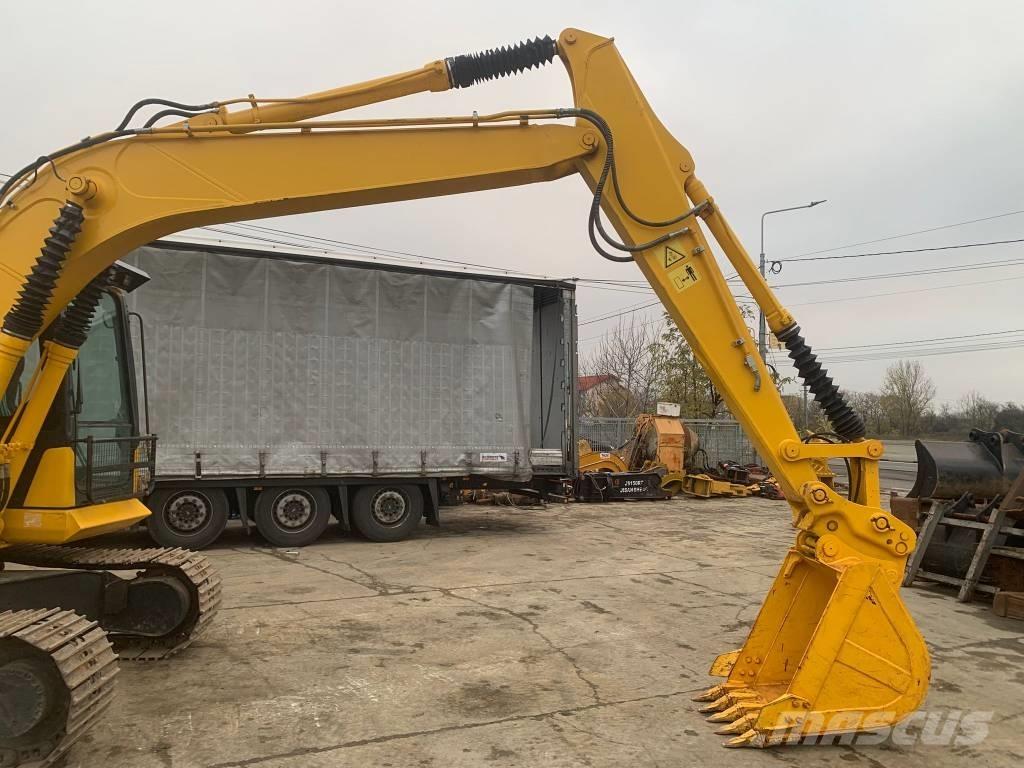 Komatsu PC 130 حفارات زحافة