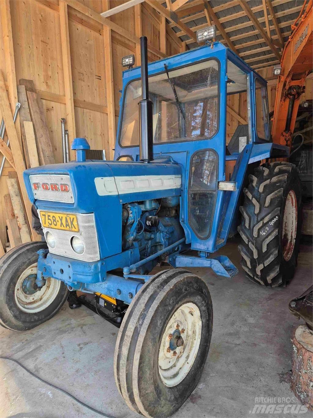 Ford 4000 الجرارات