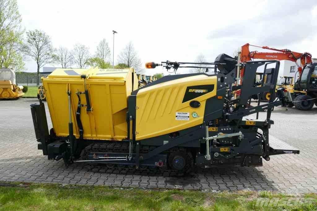 Bomag BF 200 C-2 ماكينات أسفلت صغيرة