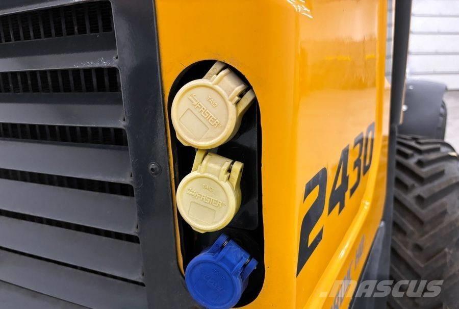 Schäffer 2430 HD لوادر انزلاقية التوجيه