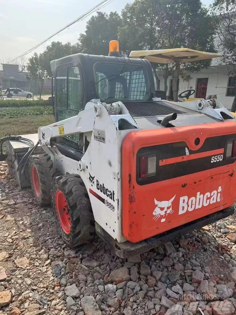 Bobcat S 550 لوادر بعجل
