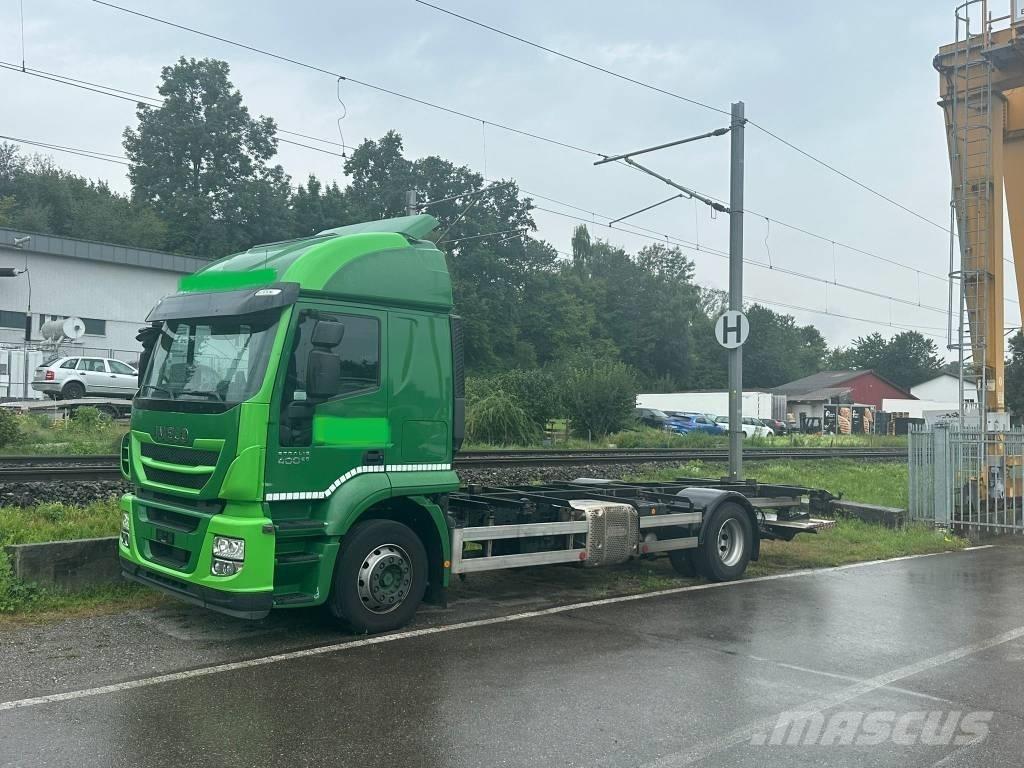 Iveco 190S40 شاحنات خفيفة/مفصلية الجوانب
