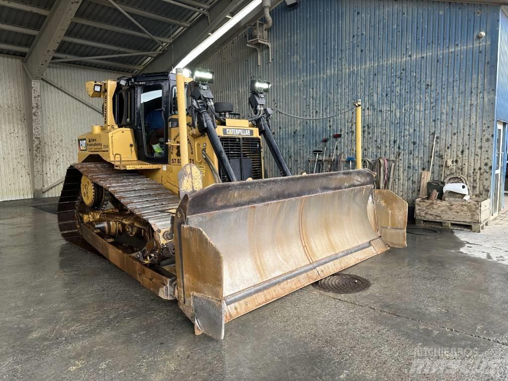 CAT D 6 T LGP بلدوزرات مجنزرة