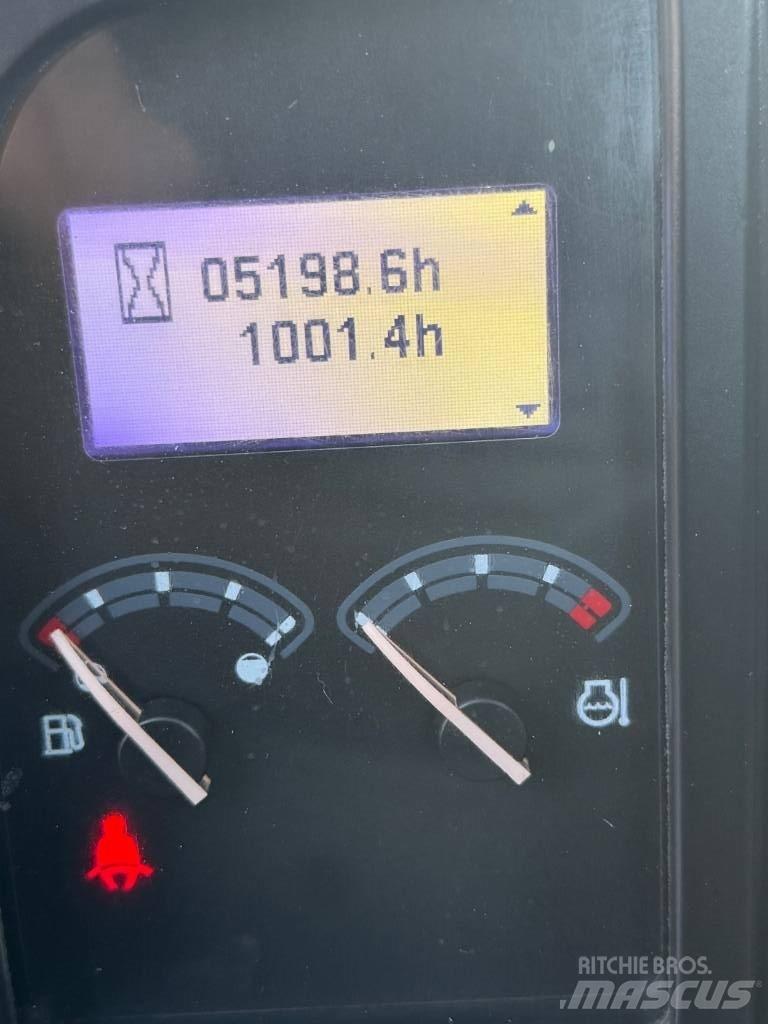 Volvo ECR 88 D حفارات وسط 7 طن - 12 طن