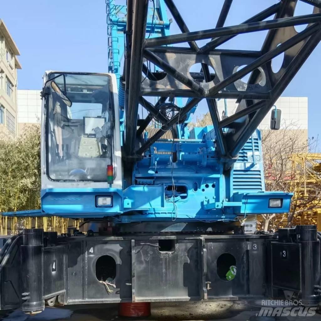 Hitachi SCX2500 رافعات مجنزرة