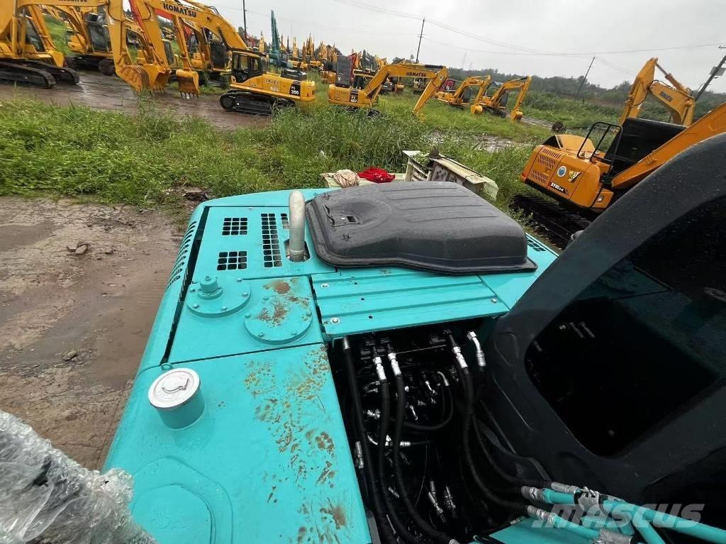 Kobelco SK 140 حفارات زحافة