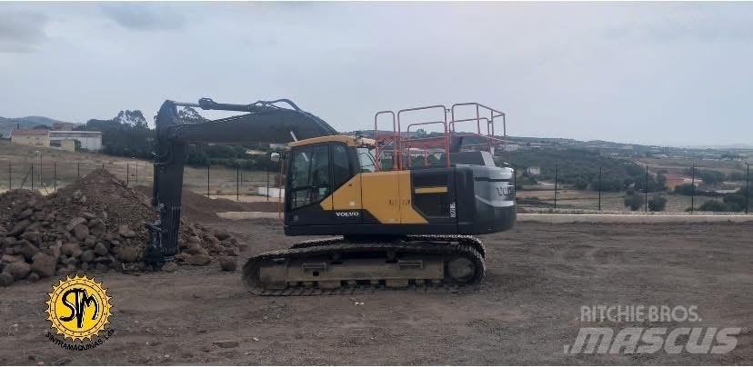 Volvo EC 220 E حفارات زحافة