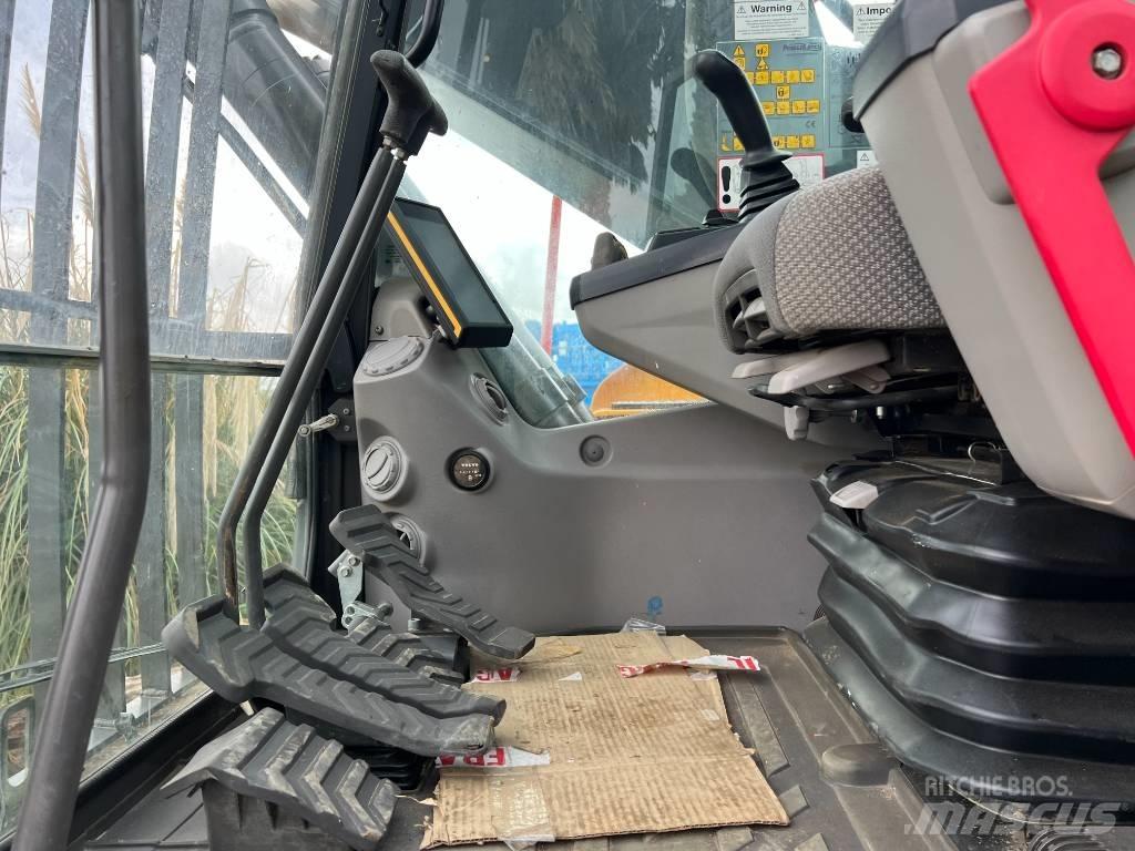 Volvo EC 220 E حفارات زحافة