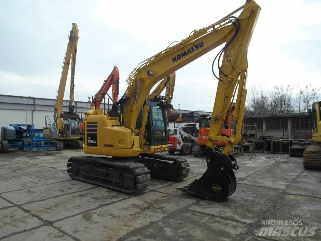Komatsu PC 138 US-11 حفارات زحافة