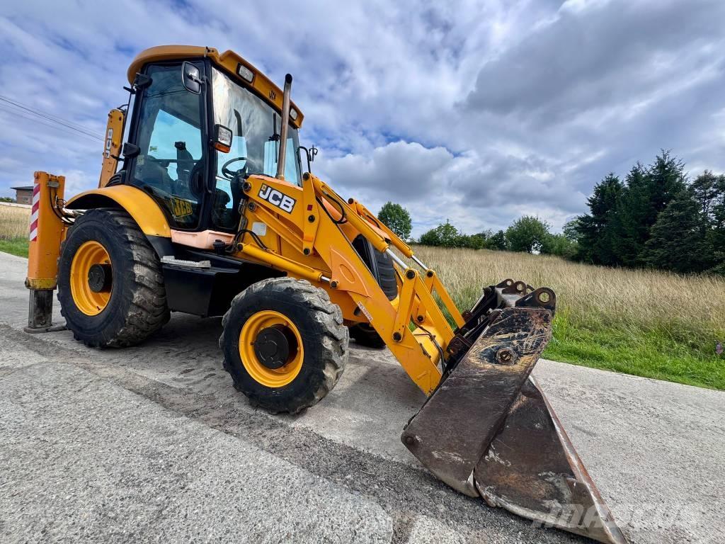 JCB 3CX لوادر ذات جرافات عكسية