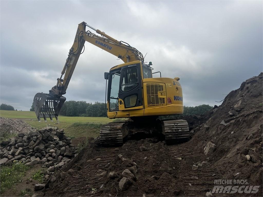 Komatsu PC 138 US-10 حفارات زحافة