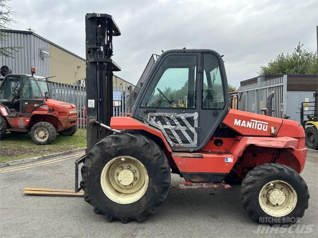 Manitou M26-4 شاحنات الطرق الوعرة