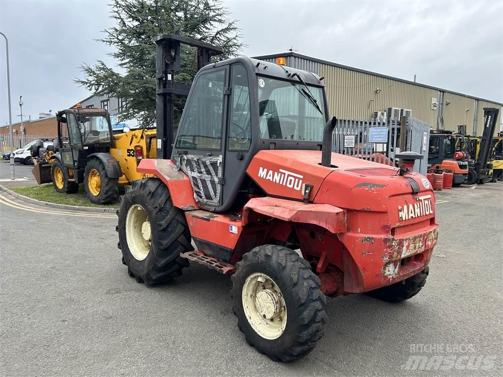 Manitou M26-4 شاحنات الطرق الوعرة