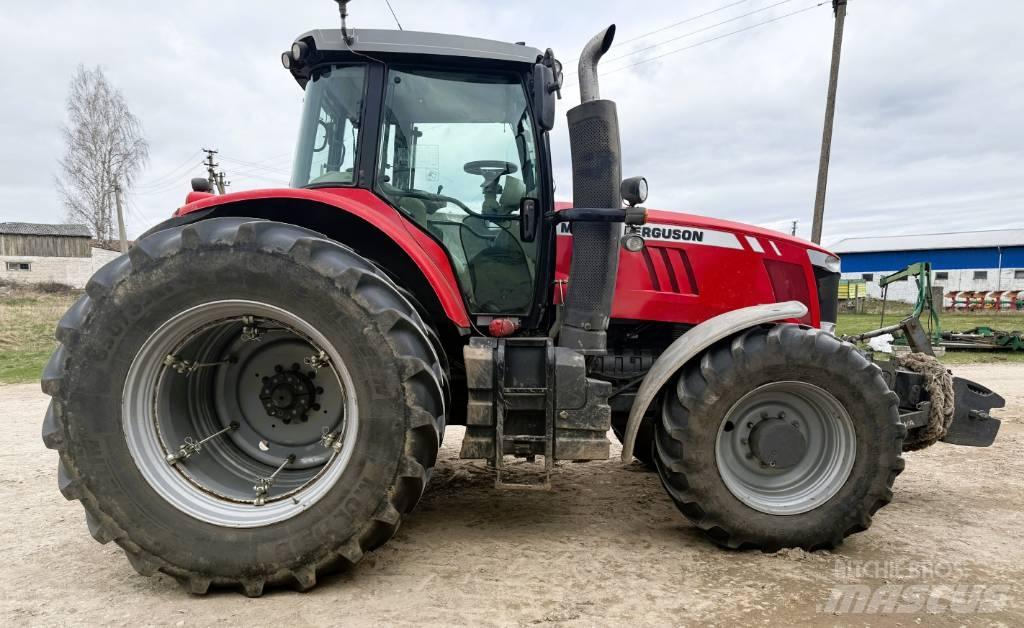 Massey Ferguson 7624 الجرارات