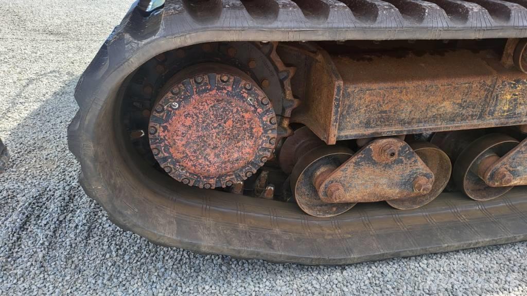 Hitachi EG 110 R عربات نقل قلابة مجنزرة