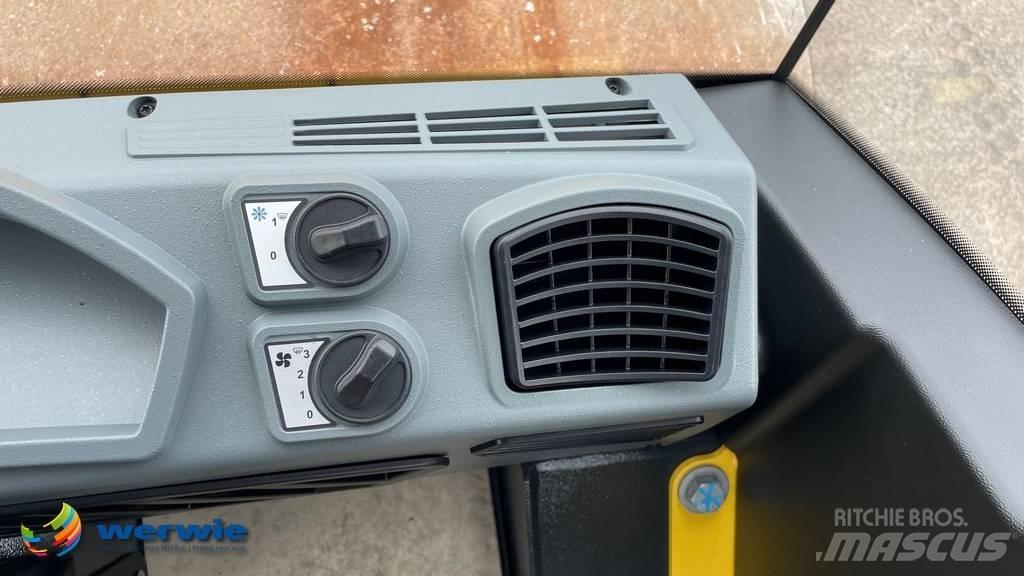 Bomag BW 177 D-5 مداحل أحادية الأسطوانة