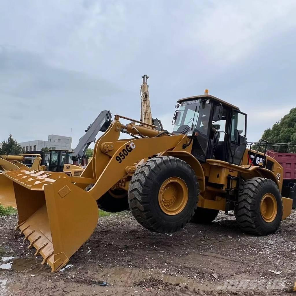 CAT 950 G لوادر بعجل