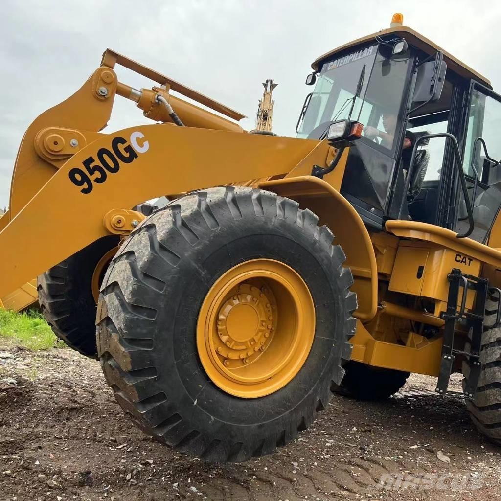 CAT 950 G لوادر بعجل