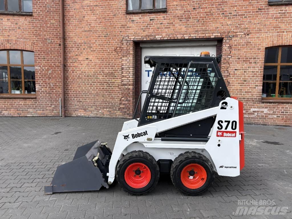 Bobcat S 70 لوادر انزلاقية التوجيه