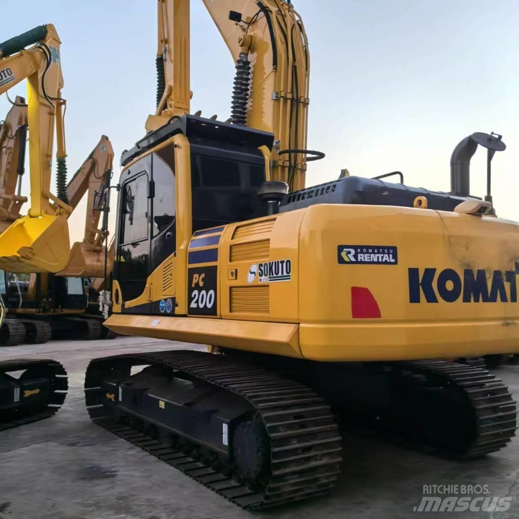 Komatsu PC 200-8N1 حفارات زحافة
