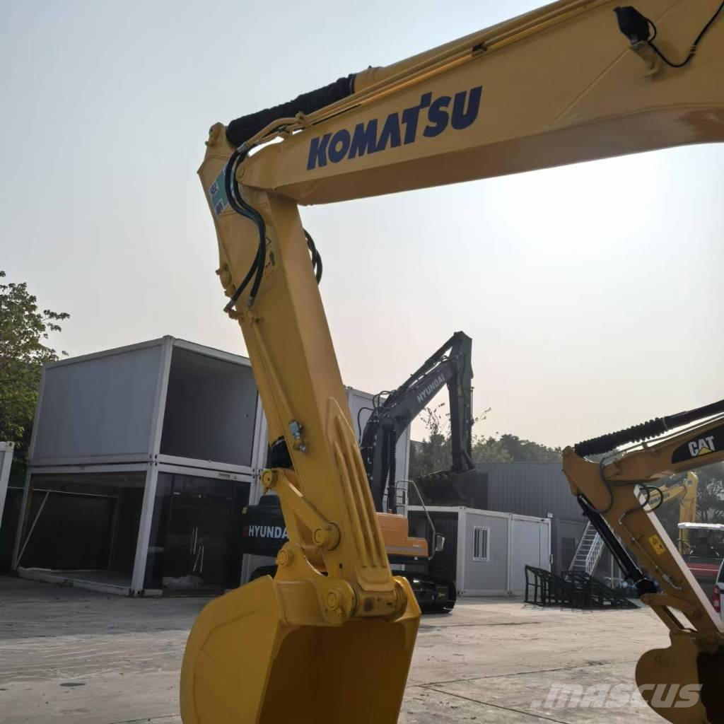 Komatsu PC 130-7 حفارات زحافة