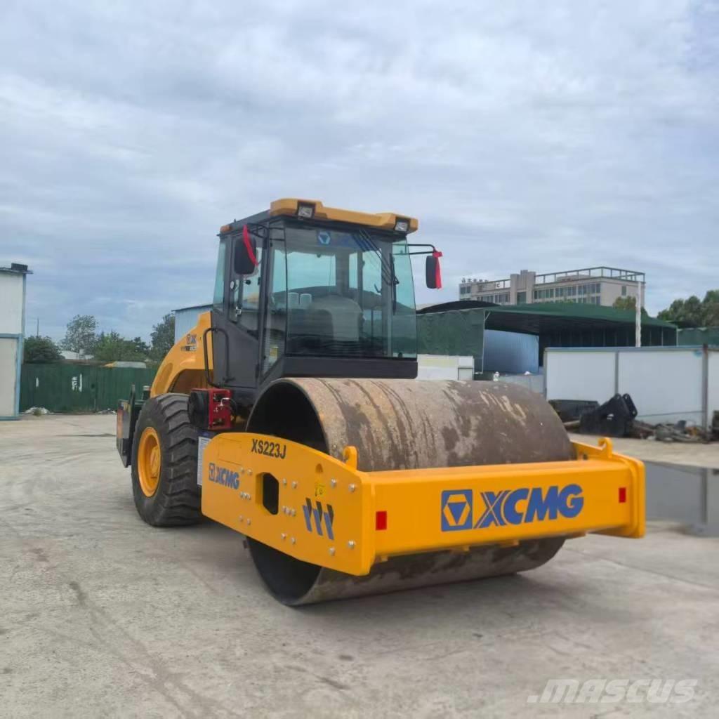XCMG XS 223 J مداحل أحادية الأسطوانة